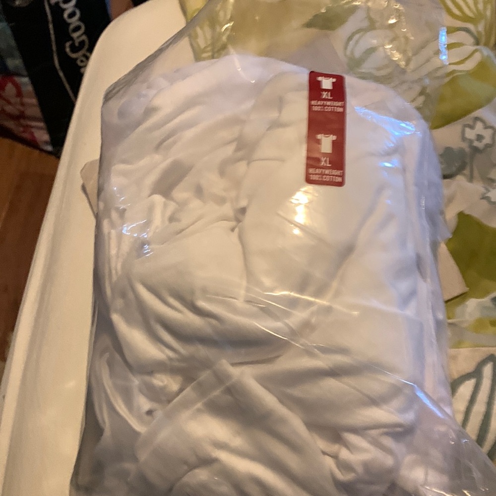 Tee shirts